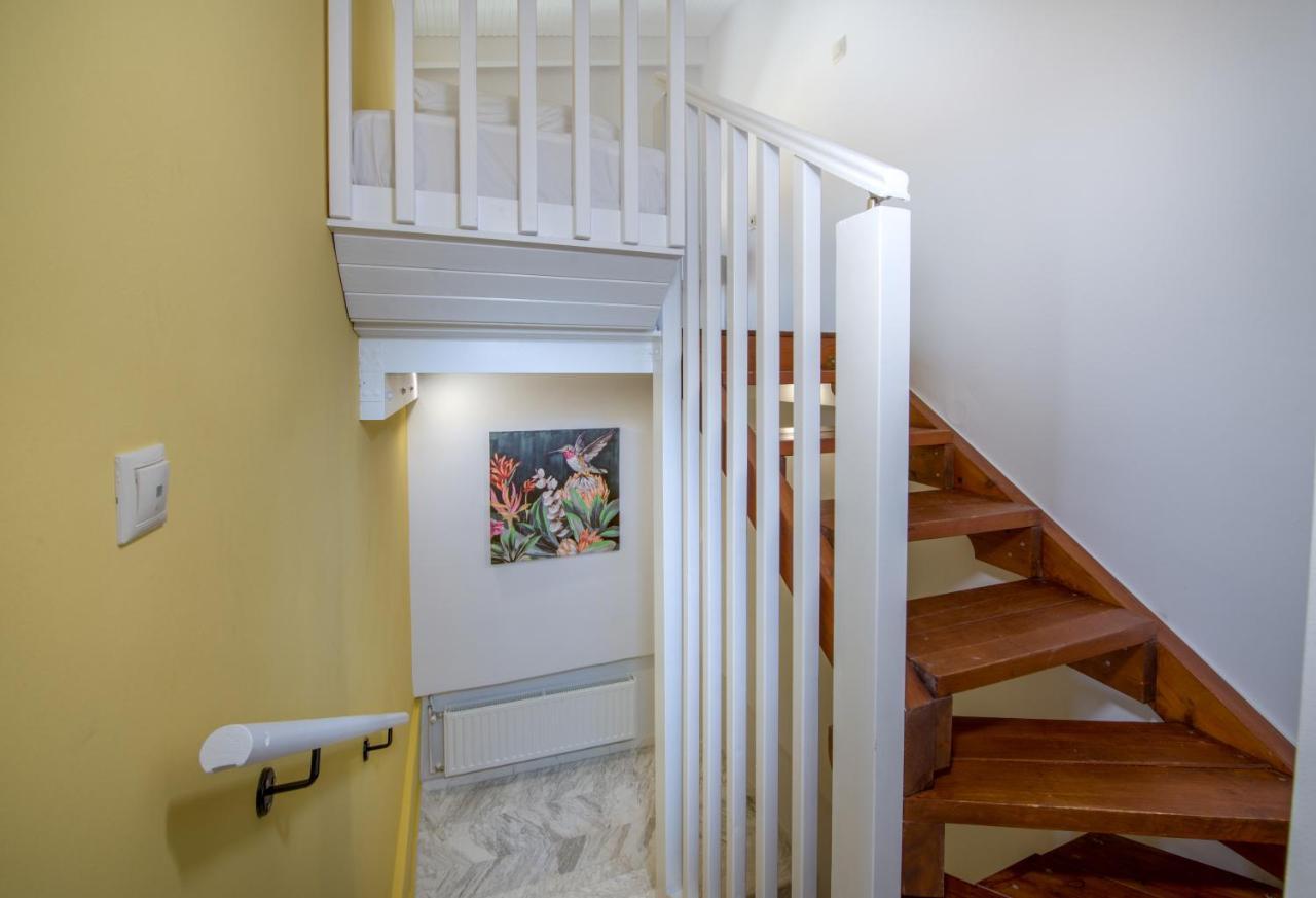 Aretousa Studio Chrissi Akti Chania Exterior foto